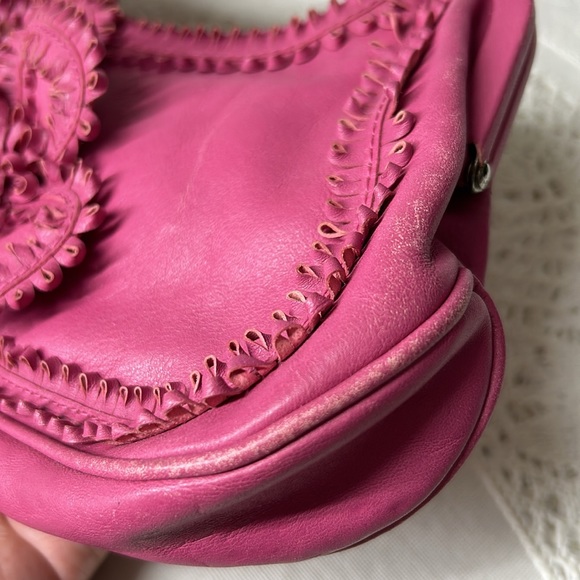 🖤Isabella Fiore Pink Leather clutch with 3D Floral Appliqué RARE - Picture 11 of 17